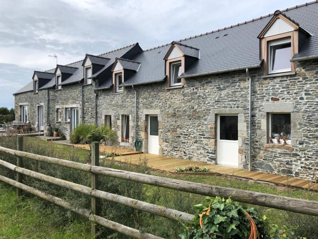 Le Bout Du Monde Acomodação com café da manhã Bricqueville-sur-Mer Exterior foto